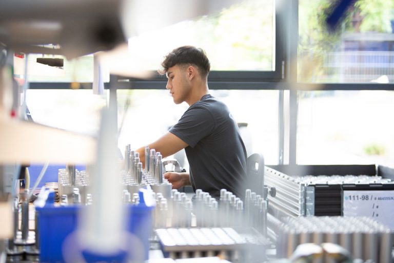 über rogatti rogatti Bewegungstechnik GmbH & Co. KG